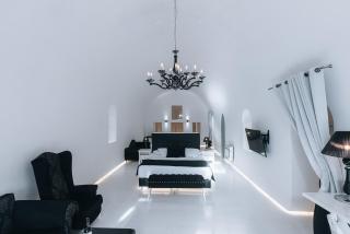 Opera Mansion Santorini - 3