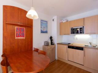 Appartement T2 pour 4 pers. avec terrasse, piscine couverte et salle de fitness, proche des pistes - FR-1-404-199 - 5