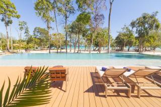 ISLAND CENTER POINT - 0