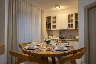 Boutique Luxury Apartment Steps from Lake Ohrid - Ohrid - 3