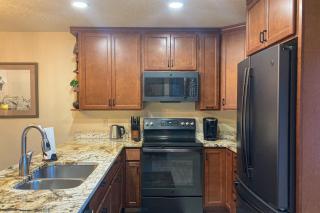 Teton Shadows Darwin F - 3