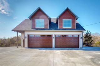 Cozy Home W Lake Views Sleeps 4 Games Free Ticket - 4