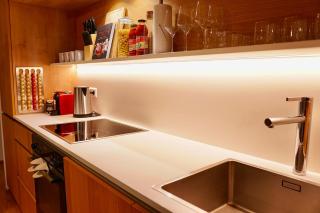 2,5 Zi Design Apt near Porsche Museum with Beamer, Netflix, PS5 - 7