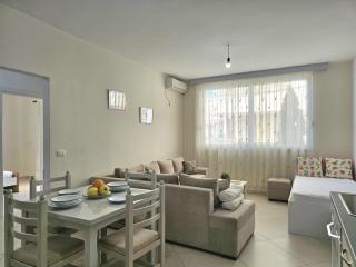 Eri Two Bedroom Holiday Apartment 150 - 4