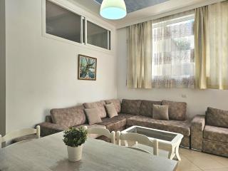 Eri Two Bedroom Holiday Apartment 285 - 3