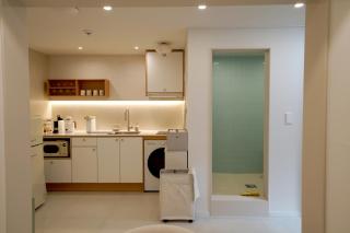 Hugainn Yeonnam J - 0