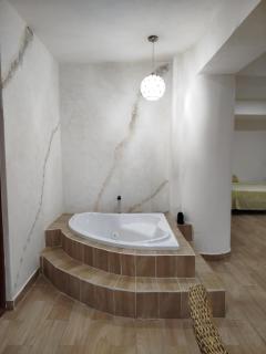 Bello departamento con jacuzzi y vista al mar - 9