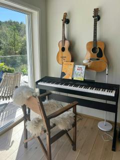 Idyllic Farm With Access To Boathouse And Jetty - 3