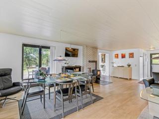 Holiday Home Hanka - 500m from the sea by Interhome - 2