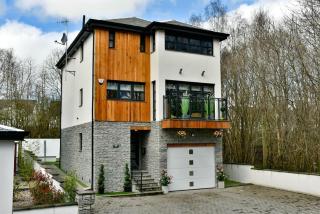 The Loch Lomond Townhouse In The Centre of Balloch - 0