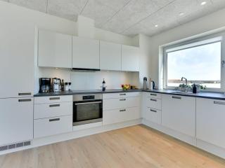 Apartment Aiana - 250m from the sea by Interhome - 8