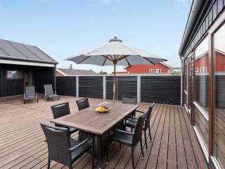 Apartment Elara - 200m from the sea by Interhome - 6