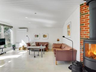 Holiday Home Henkil - 700m from the sea by Interhome - 6