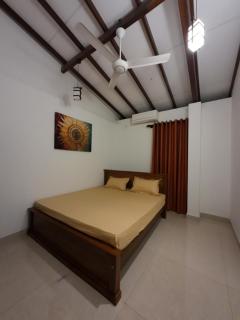 Stylish AC Apartment - Mt Lavinia Beach Walk - 6