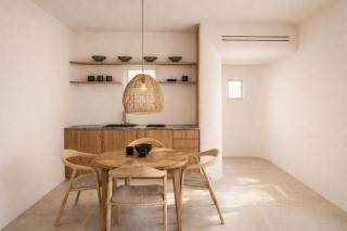 Nēso - Stylish Poolside Escape for 6 in Mykonos Town - 4