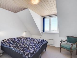 Apartment Nermin - 300m from the sea by Interhome - 4