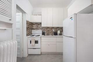 Vintage Charm on Roncesvalles - 5