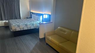 Motel 6-Anderson, IN - 5