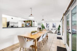 Waterfront Jungle House Firepit Sunset and more - 5