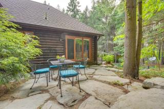 Magical Metamora Cottage w/ Fire Pit, Pond, Deck! - 2
