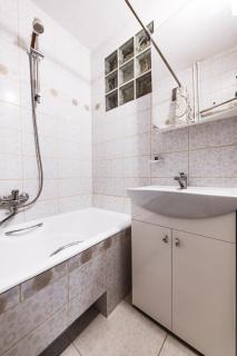 Cozy Apartment in Kaunas with Free Parking. - 6