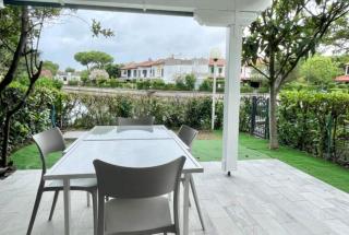 Charming villa with panoramic views of the fjord - 8