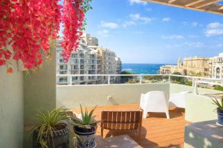 St Julians Seaviews HillTop House - 0