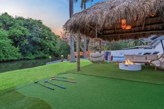 Waterfront House - Arcades, Tiki & Firepit, Golf - 7