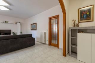 White lilium apartment - 7