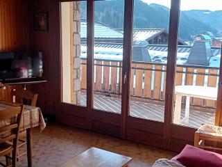 Appartement Lumineux aux Gets - 3 Pièces, 6 Pers, Balcon, Parking, WiFi, Près des Commerces et Pistes - FR-1-802-31 - Les Gets - 7