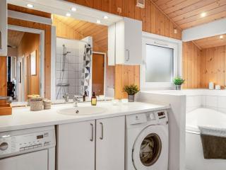 Holiday Home Udder - 250m from the sea by Interhome - 5