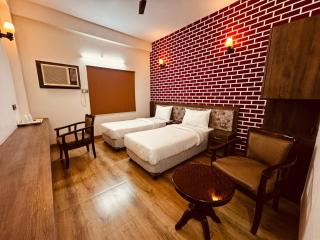 Amit Hotel by Clovers Stays - 2