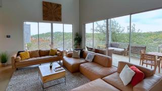 Luxury 7BR Hill Country Gem with Barndominium - Dripping Springs - 8