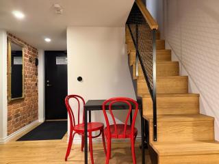 Loft Black and Red - 2