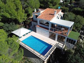 Horizonte Villa avec piscine pool house et vue sur la montagne - 0