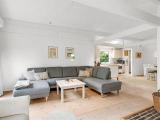 Holiday Home Vangel - 350m from the sea by Interhome - 6