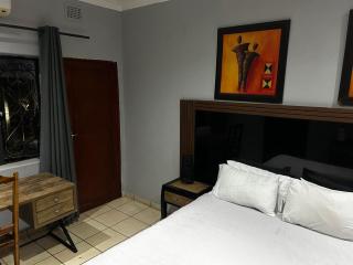 Bothabelo Kruger Inn - 2