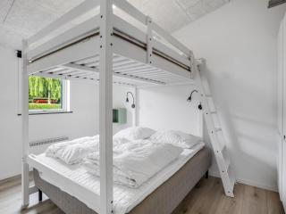 Holiday Home Fin - 150m from the sea by Interhome - 2