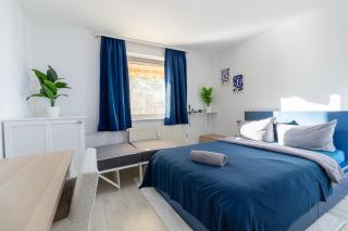 Helle, zentrale 4-Zimmer-Wohnung - 4