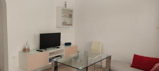 Casa con piscina privada y jardín - 8