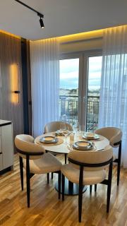 Modern Cozy Apartment Next to Royal Mall - 9