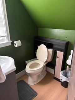 Cozy 2nd Floor Suite- in Hecla - 1