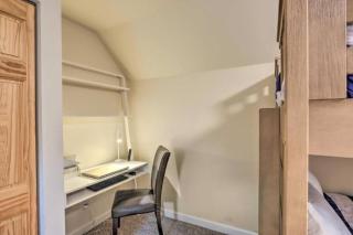 Walk to beach and downtown Lake Geneva! - 5