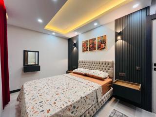 11 Suvari Homes Fast Internet Central 2 Air Conditioners - 7