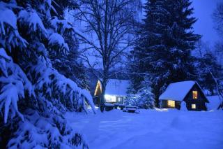 Casuta dintre brazi - 0