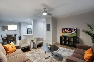 Modern 3-BR Condo in North Scottsdale - 3