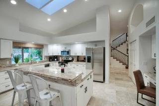 The Hideaway - 5BR near Kierland Commons - 3