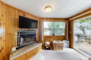 Anderson Lakeside Cabin - 8