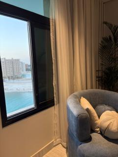 Spacious & Bright Studio with Sea View - 8