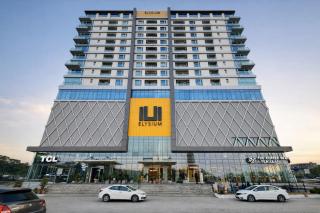 Elysium Tower Luxury Apartments Facing Iconic Centaurus Mall Islamabad - 1